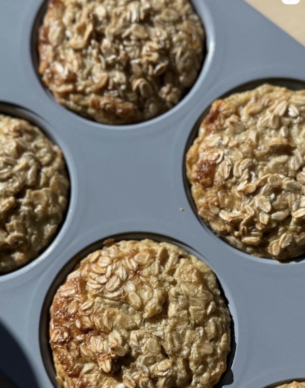 Yogurt & Banana Oatmeal Cups