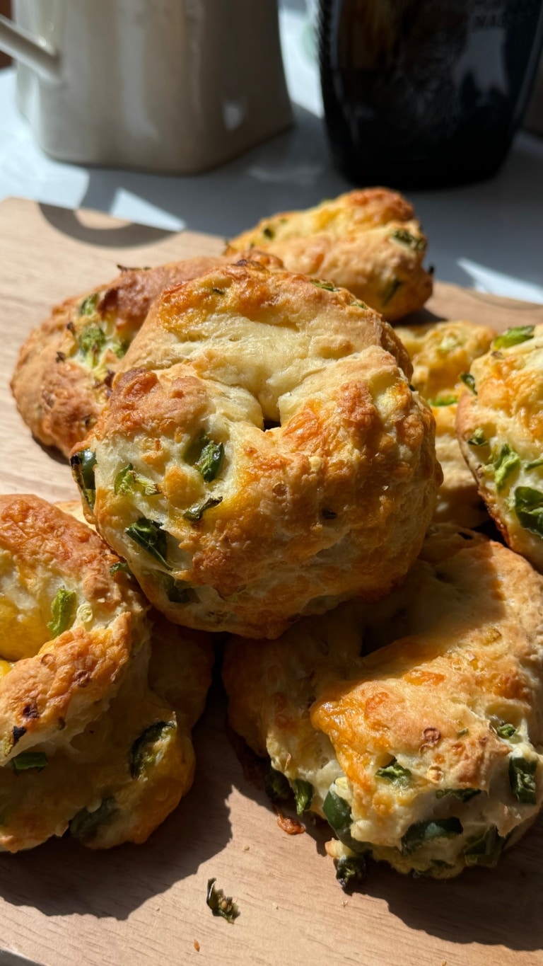 Jalapeño Cheddar Cottage Cheese Bagels