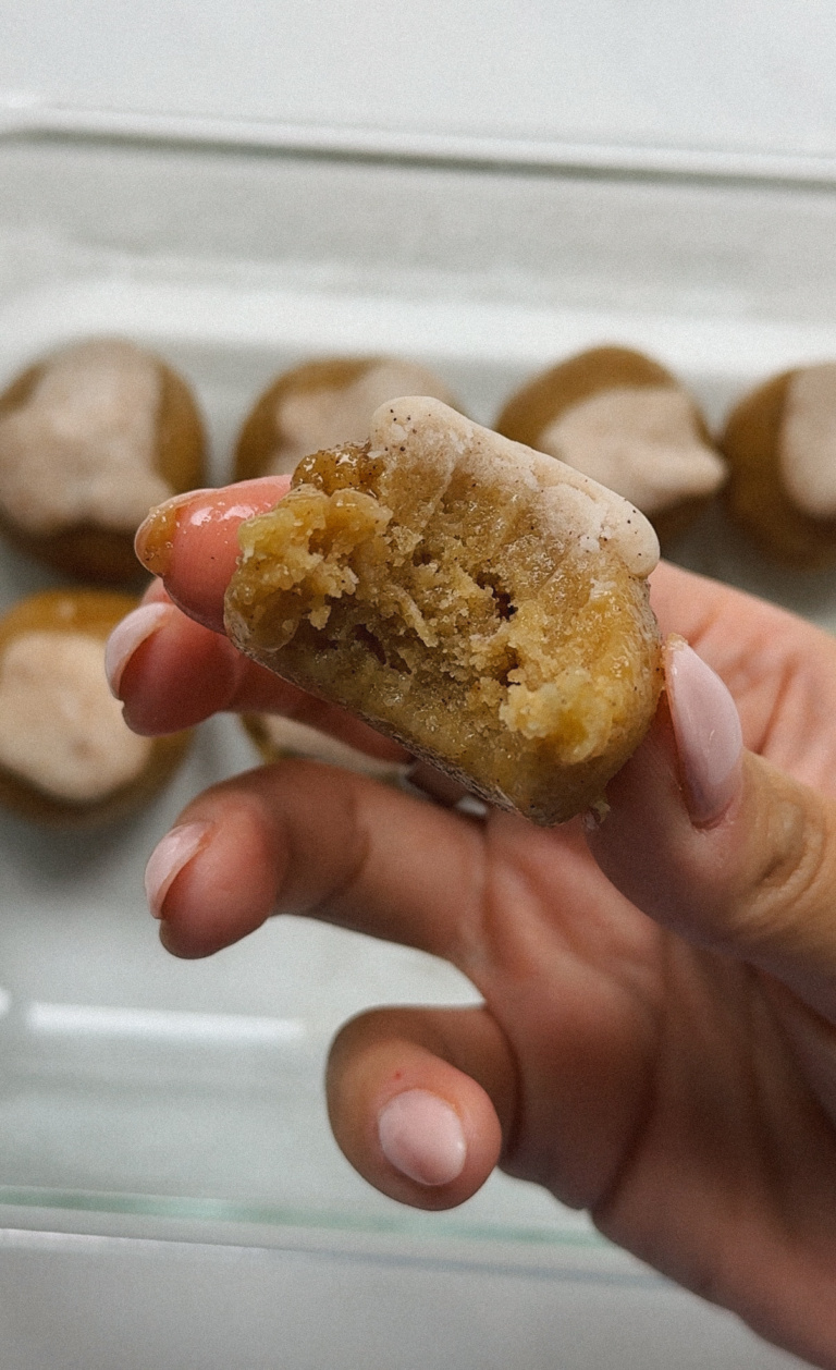 Brown Sugar Cinnamon Pop-Tart Protein Balls