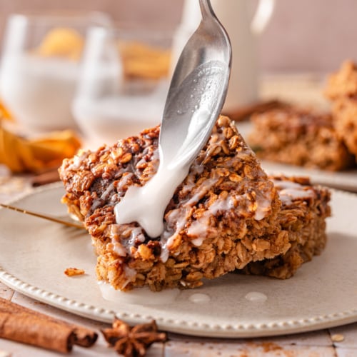 Cinnamon Roll Baked Oatmeal
