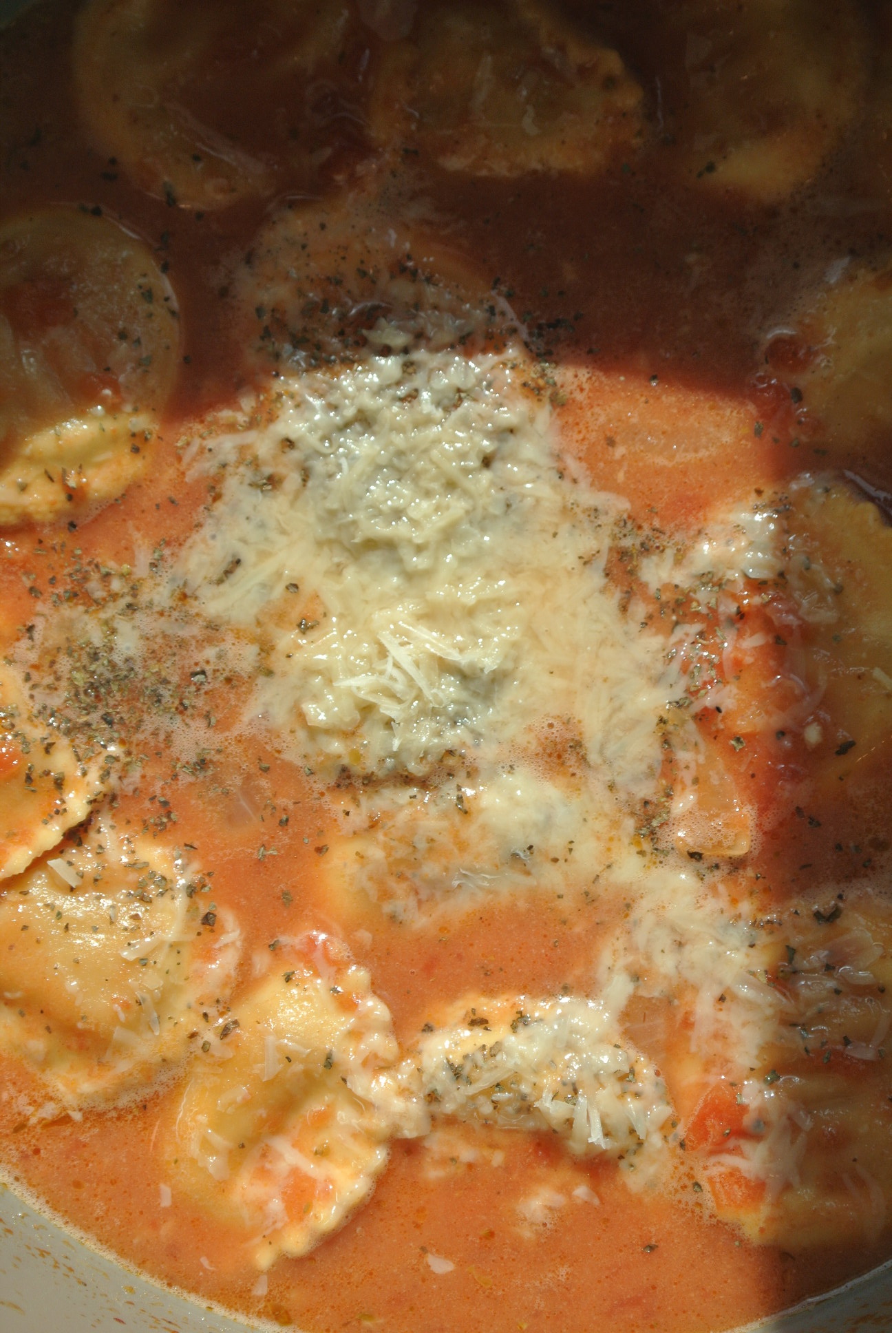 Creamy Tomato Tortellini Soup