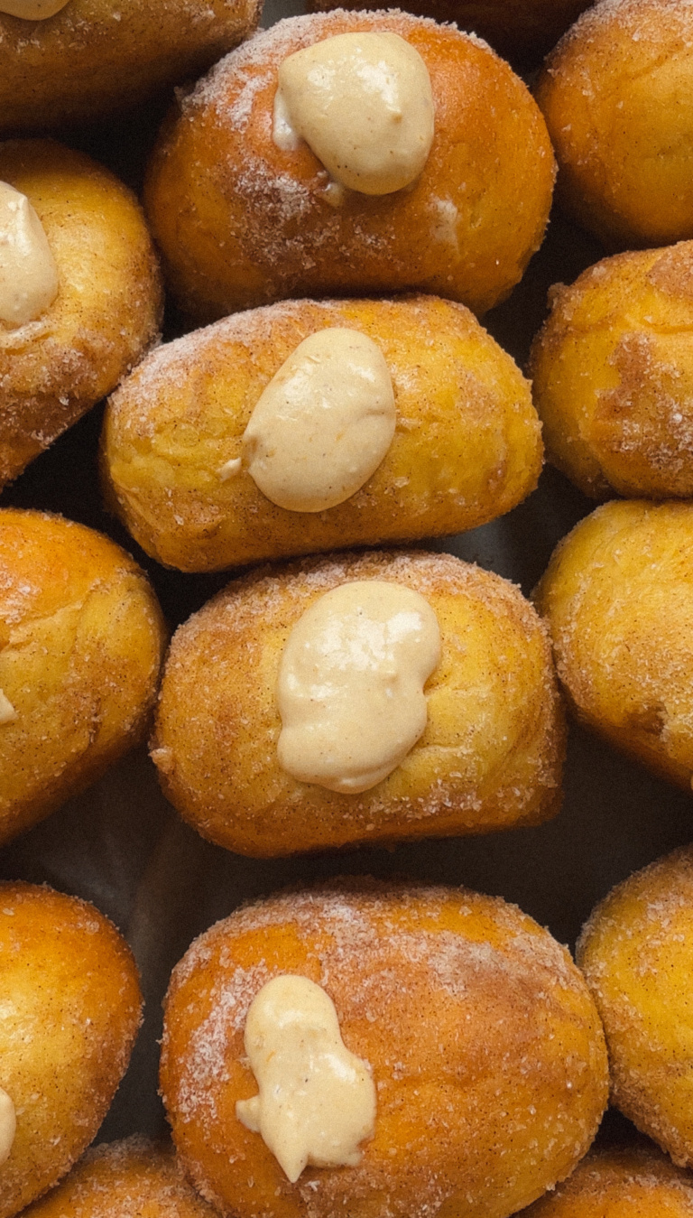 Pumpkin Cheesecake Protein Donuts