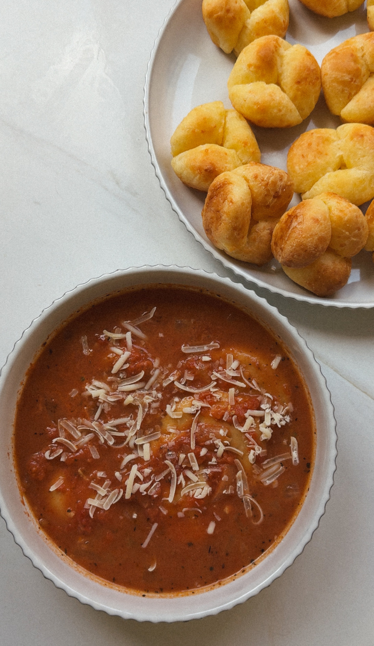 Creamy Tomato Tortellini Soup