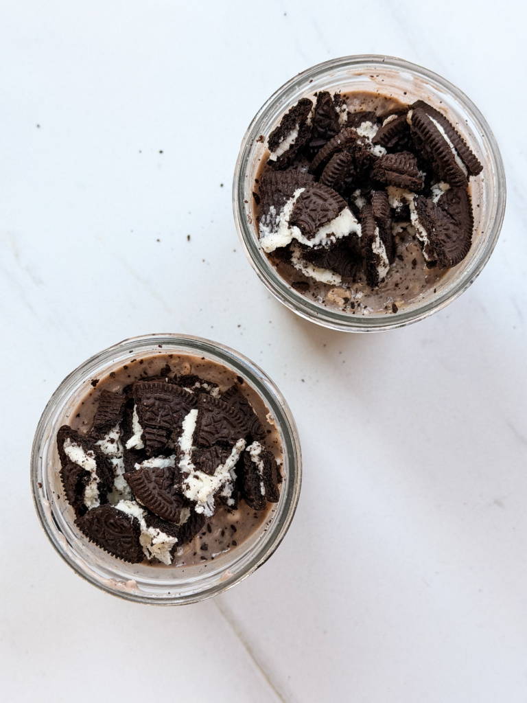 Cookies and Cream Overnight Oats