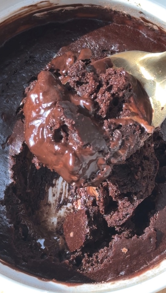 Single Serve Mug Cakes & Desserts: Cozy, Craveable Treats You Can Make in Minutes