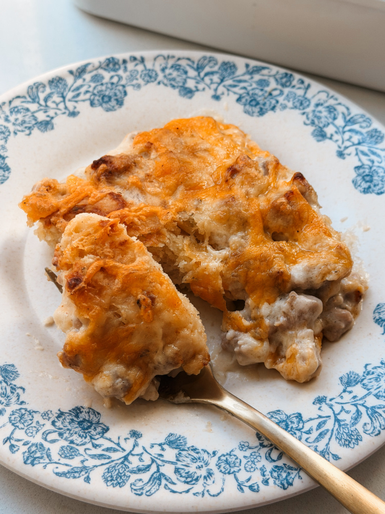 Sausage Gravy Biscuit Bake