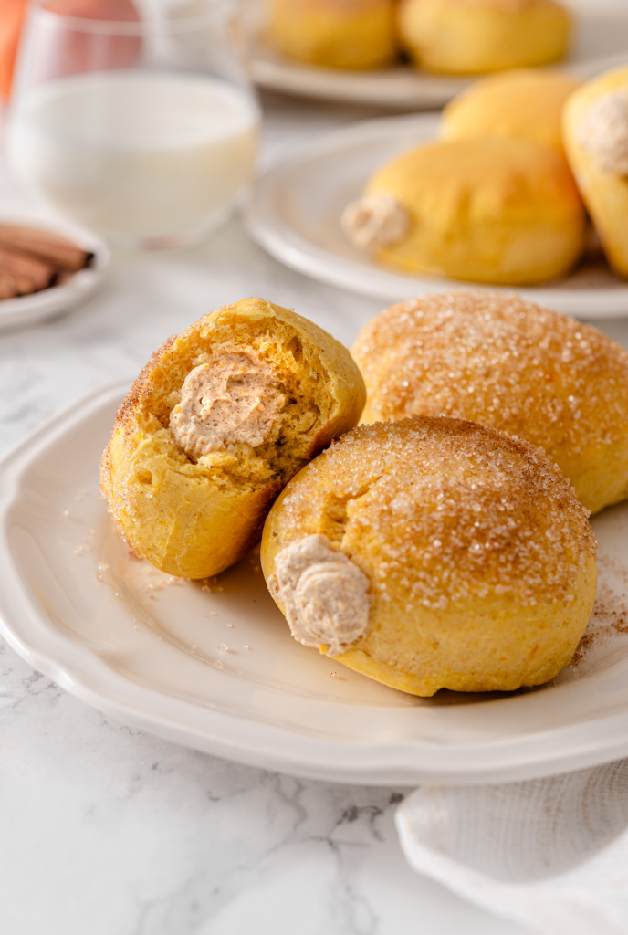 Pumpkin Cheesecake Protein Donuts