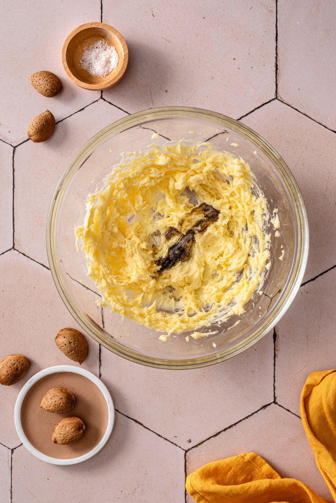 Almond Shortbread Cookies