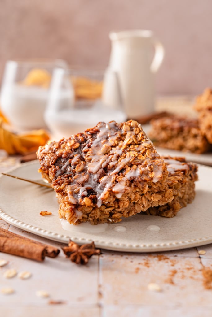 Cinnamon Roll Baked Oatmeal