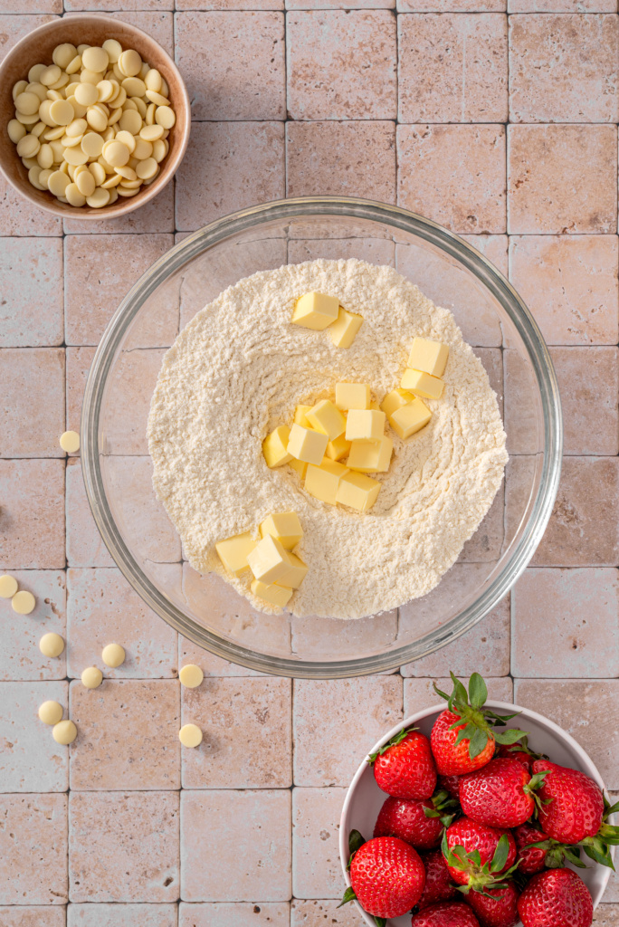 Lazy Strawberry Shortcake Bake