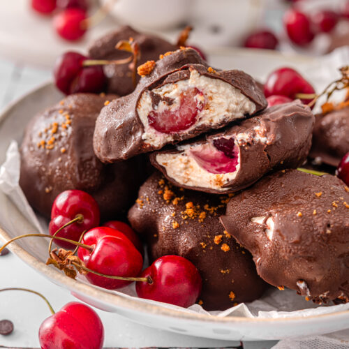 Cherry cheesecake clusters