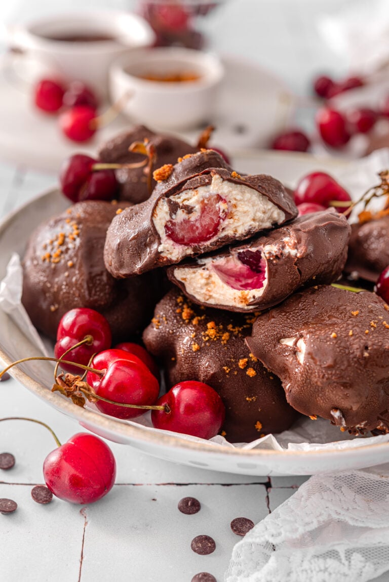 Cherry cheesecake clusters